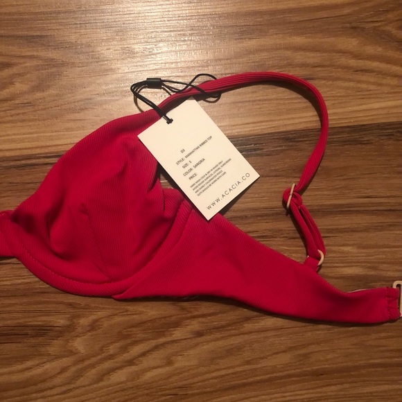 Acacia Manhattan Ribbed Top - Picture 7 of 7